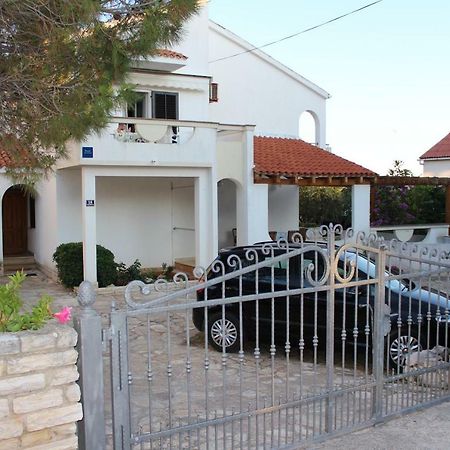 Apartments Merica Новаля Екстериор снимка